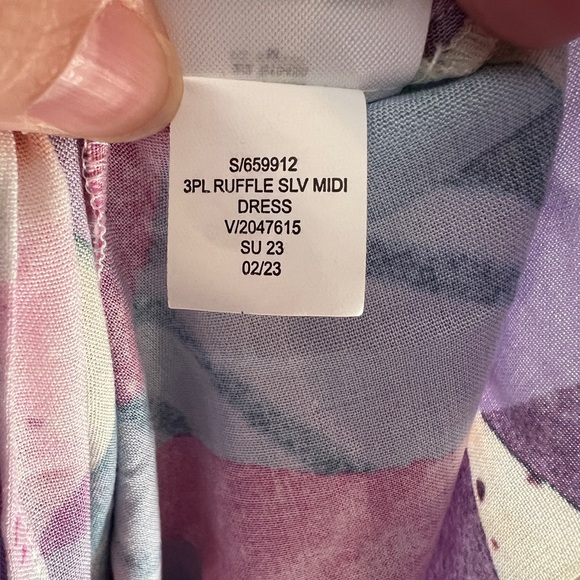 GAP Maternity Flutter Sleeve Midi Dress - Picture 4 of 5